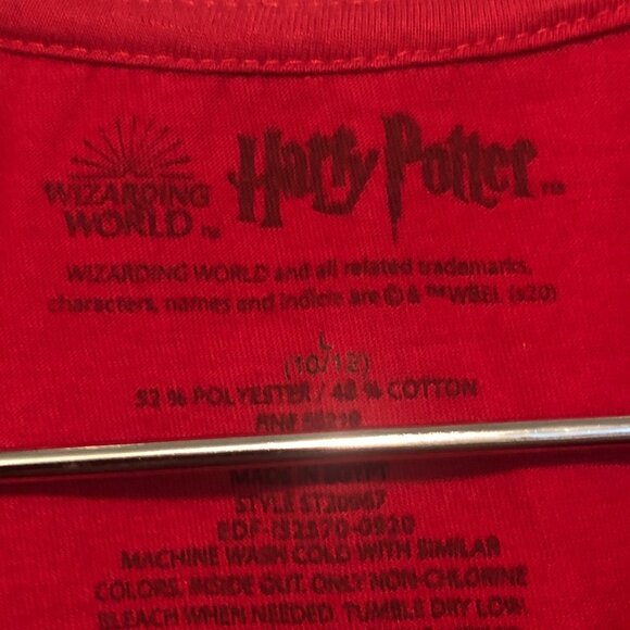 Harry Potter -   Red T-Shirt Size Large 10/12 - Picture 3 of 4